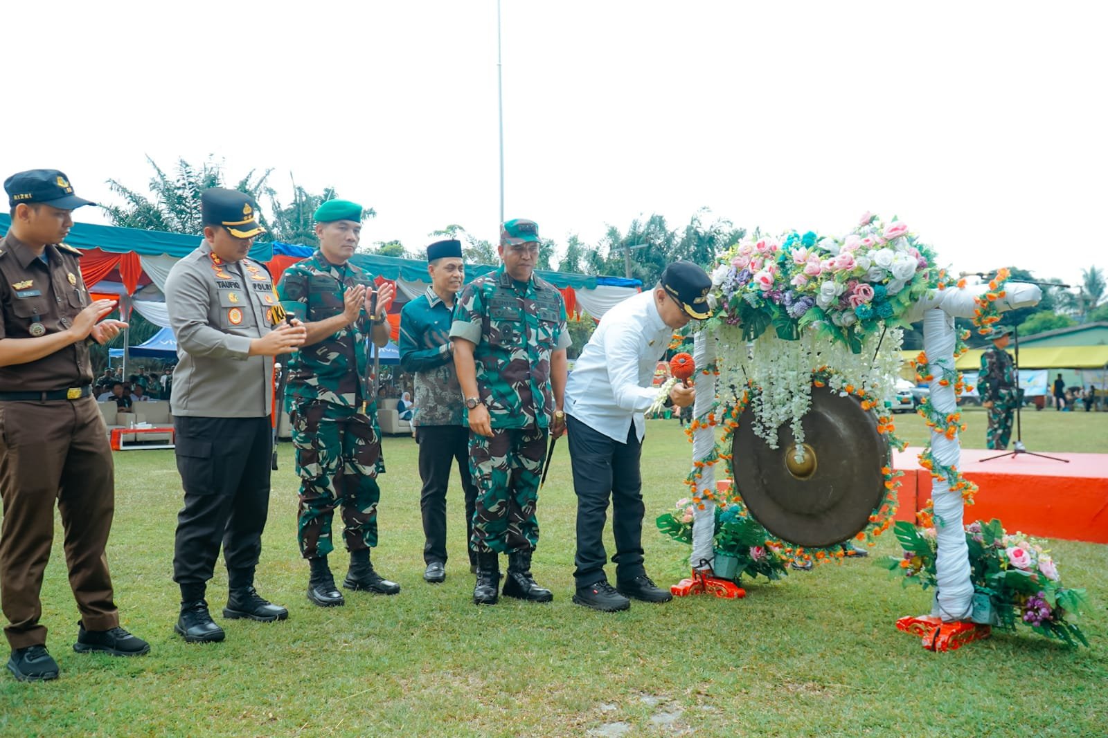 Pejabat Bupati Nizhamul Hadiri